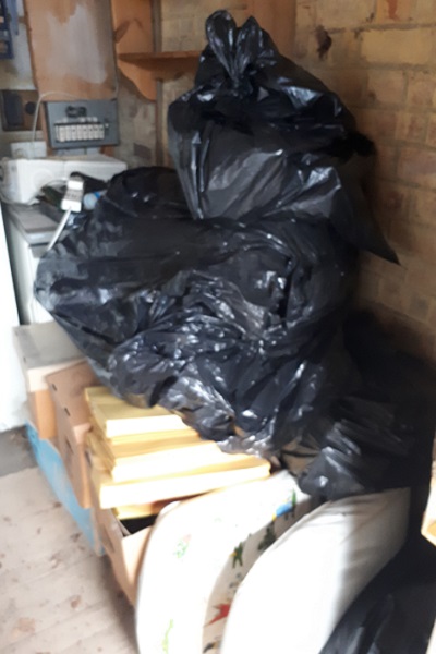 clear-out-with-binbags